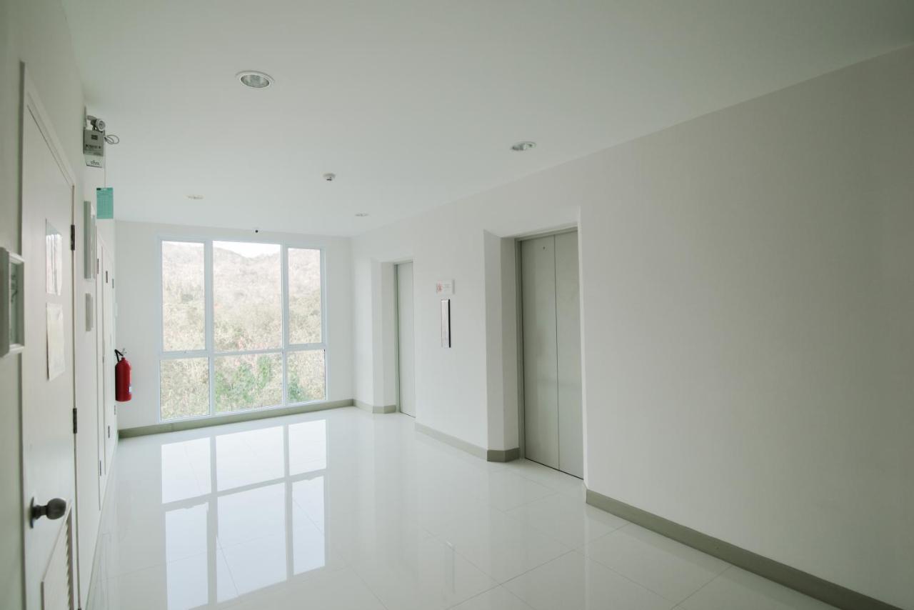 ムーシCourtyard Khaoyai By Augustアパートメント エクステリア 写真